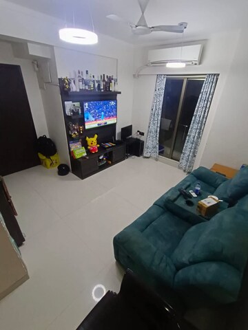 Master Bedroom in 2 BHK Apartment at Surbhi CHS Andheri West, Andheri West – for Rent