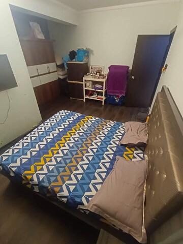 Bedroom in 2 BHK Apartment at Surbhi CHS Andheri West, Andheri West – for Rent