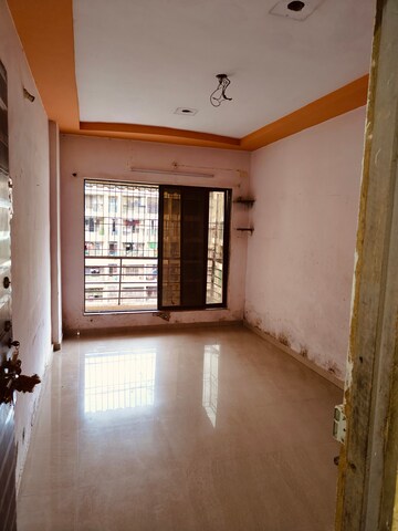 Room in 1 BHK Apartment at Nine Sea Grapes, Nalasopara West – for Rent