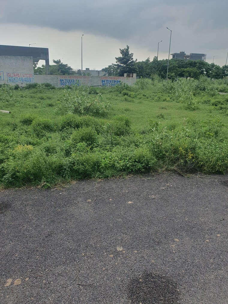 Garden, yeida-plots  1000 Sq.Mt. Plot In Dankaur Greater Noida 8947670
