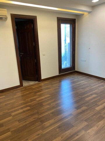 Room in 4 BHK Builder Floor at Boutique Residential Apartments A 3 2, Vasant Vihar – for Rent