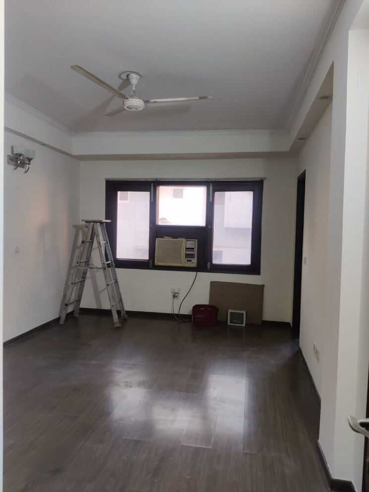 Room, boutique-residential-apartments-a-3-2 4 Bedroom 3000 Sq.Ft. Builder Floor In Vasant Vihar Delhi 8947703
