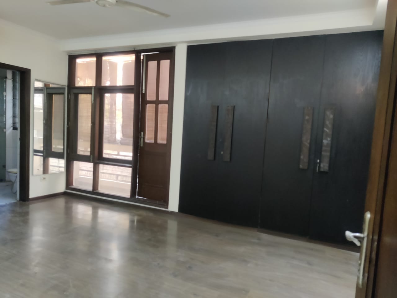 4 BHK + Servant Room Builder Floor For Rent in Boutique Residential Apartments A 3 2