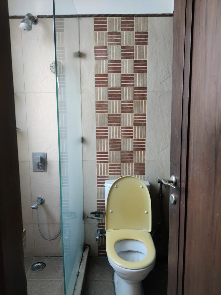 Bathroom, boutique-residential-apartments-a-3-2 4 Bedroom 3000 Sq.Ft. Builder Floor In Vasant Vihar Delhi 8947703