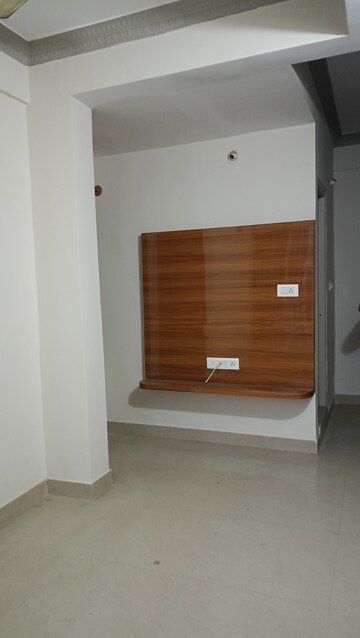 Room in 2 BHK Builder Floor at Nyanappana Halli – for Rent