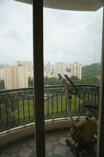 Master Bedroom in 4 BHK Apartment at Hiranandani Estate Rodas Enclave, Ghodbunder Road – for Rent
