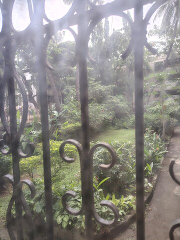 2 BHK Apartment – Exterior View View at Bharati Niwas, Santacruz West - for Rent
