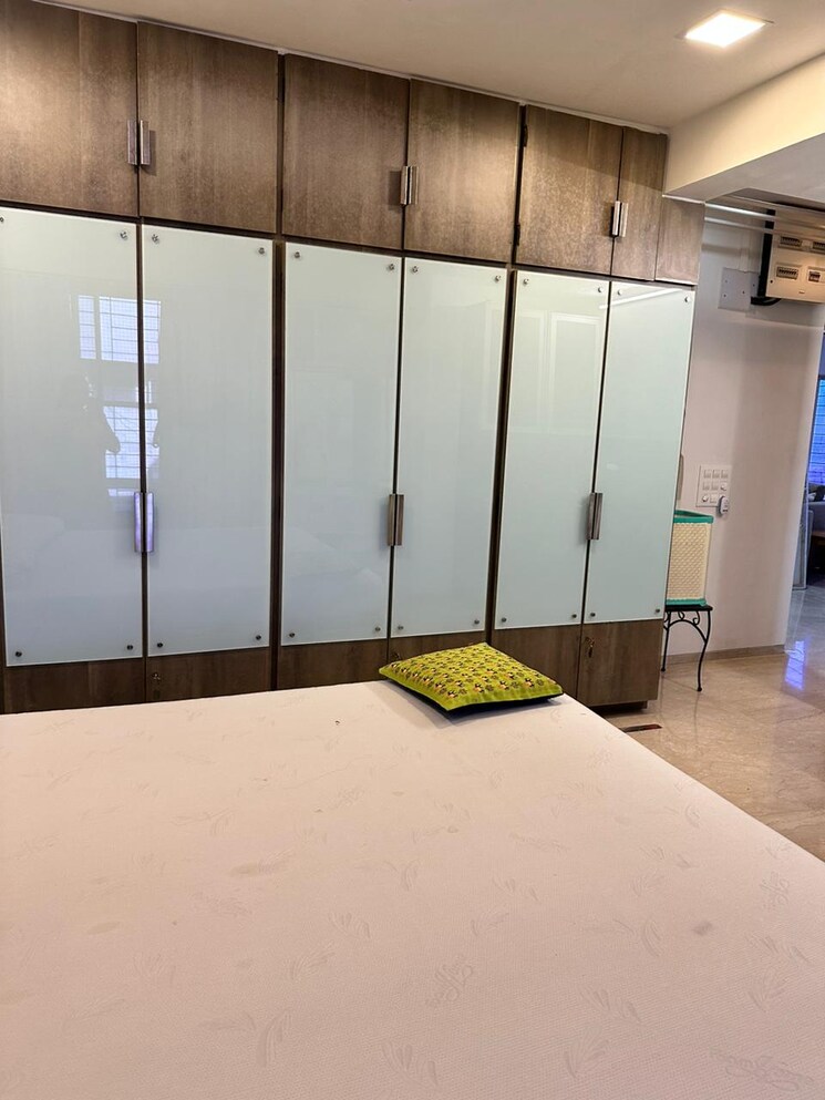 undefined, andheri west 4 Bedroom 1500 Sq.Ft. Apartment In Andheri West Mumbai 8947725