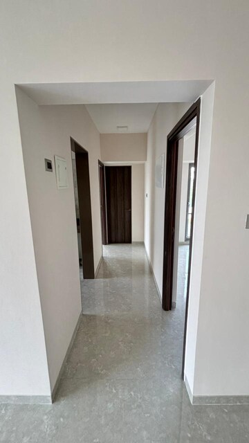  2 BHK Apartment at Tulip Apartment Santacruz West, Santacruz West – for Rent