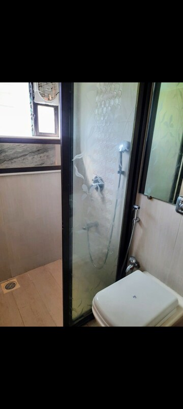 Bathroom in 1.5 BHK Apartment at Rays Apartment, Bandra West – for Sale