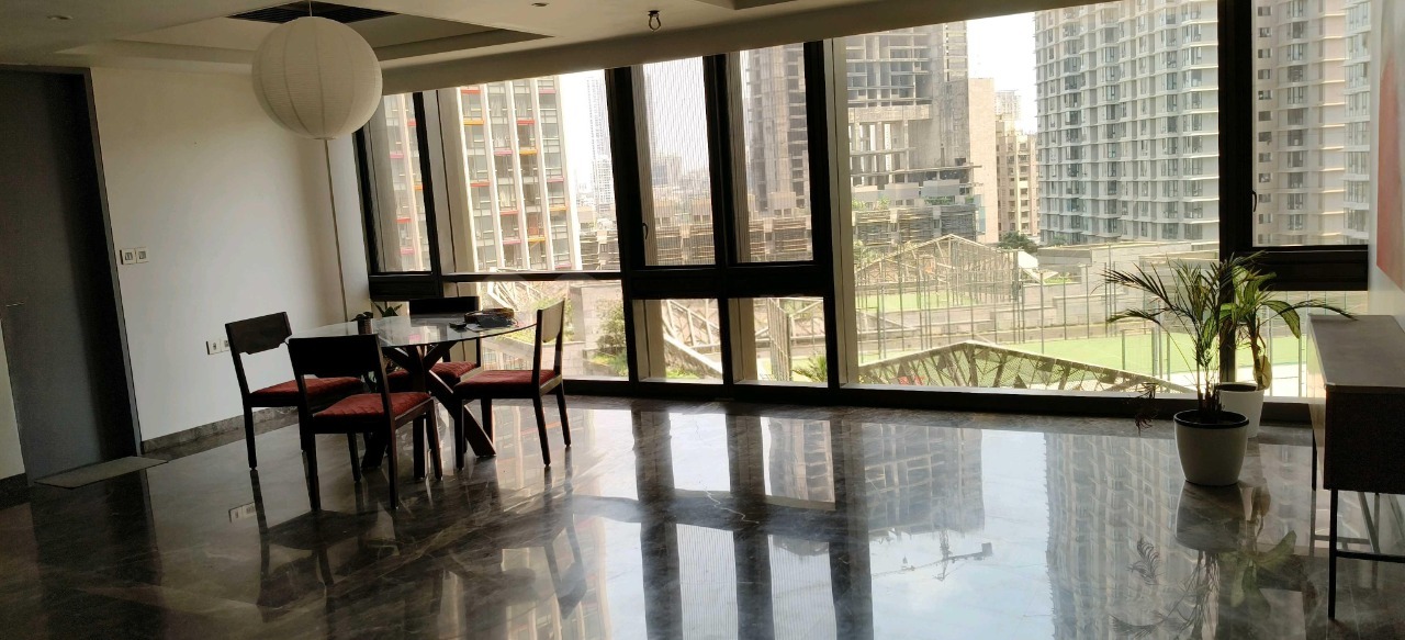 3 BHK + Servant Room,Study Room Apartment For Sale in Lodha Trump Tower