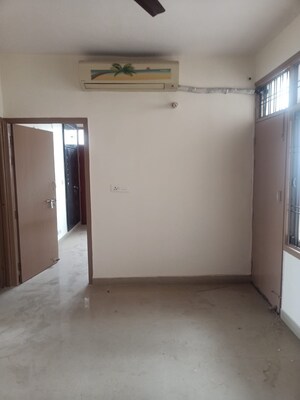 Room in 2 BHK Apartment at SRS Residency, Sector 88 – for Sale
