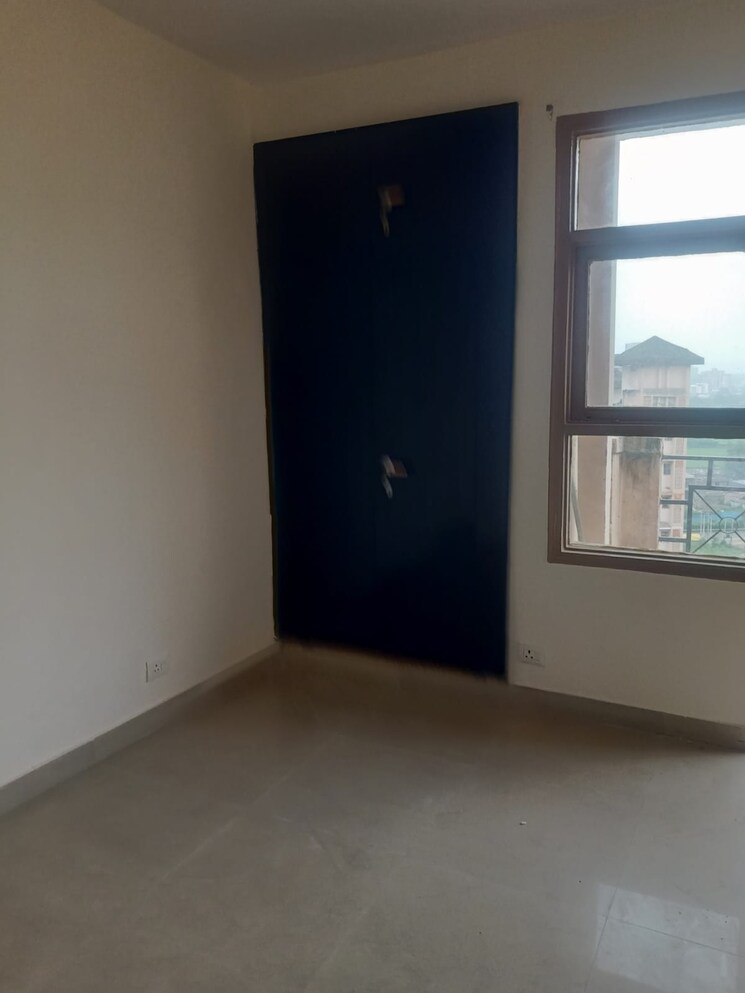 Room, srs-residency 2 Bedroom 1304 Sq.Ft. Apartment In Sector 88 Faridabad 8947768