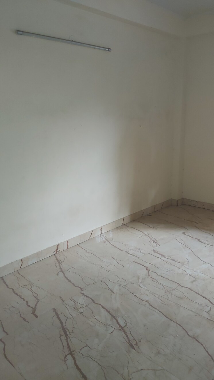 Bathroom, mayur vihar 2.5 Bedroom 600 Sq.Ft. Builder Floor In Mayur Vihar Delhi 8947776