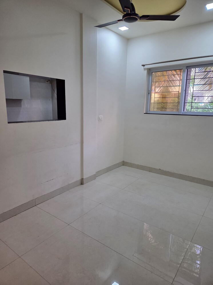 Room, bombay-sappers-colony 3.5 Bedroom 1000 Sq.Ft. Apartment In Wadgaon Sheri Pune 8947780