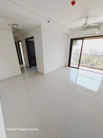 Room in 2 BHK Apartment at Omkar Signet, Malad East – for Sale