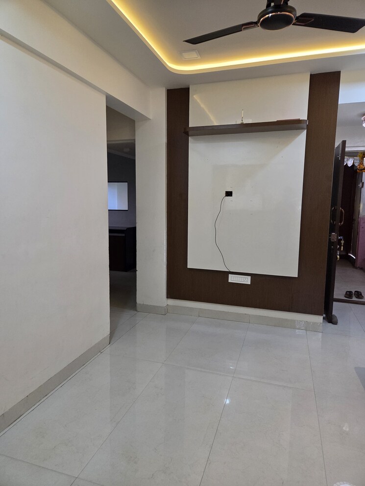 Room, bombay-sappers-colony 3.5 Bedroom 1000 Sq.Ft. Apartment In Wadgaon Sheri Pune 8947780
