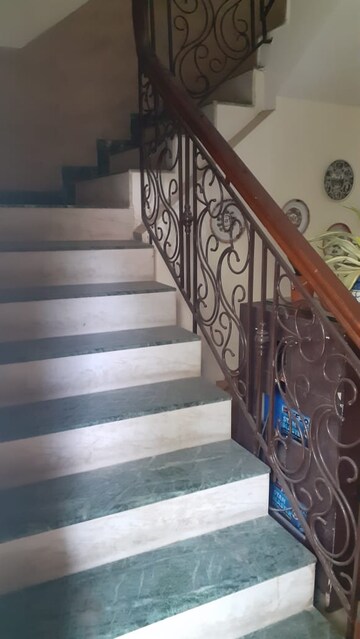 Staircase in 3.5 BHK Independent House at RWA Apartments Sector 72, Sector 72 – for Rent