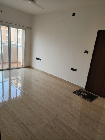 Room in 2 BHK Apartment at VTP Cygnus, Kharadi – for Rent
