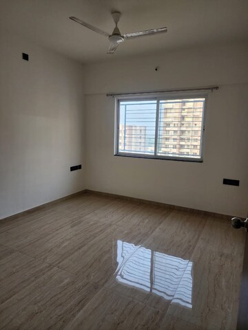 Room in 2 BHK Apartment at VTP Cygnus, Kharadi – for Rent