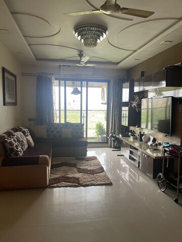 Living Room in 2.5 BHK Apartment at NRI Complex Phase 2, Seawoods – for Rent