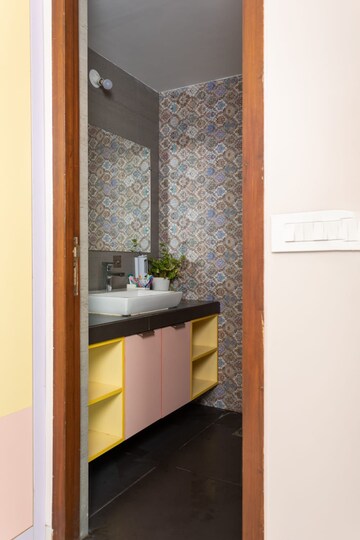 Kitchen in 3.5 BHK Apartment at Akshar Shreeji Heights, Seawoods – for Rent