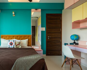 Bedroom in 3.5 BHK Apartment at Akshar Shreeji Heights, Seawoods – for Rent