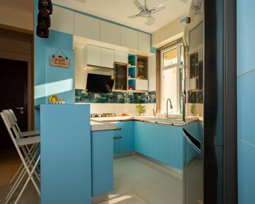 Kitchen in 3.5 BHK Apartment at Akshar Shreeji Heights, Seawoods – for Rent