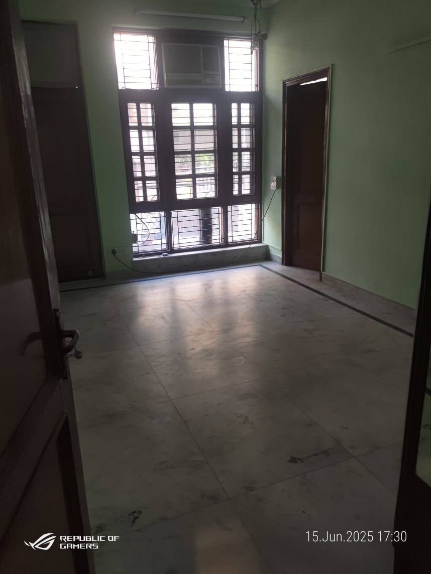 3 BHK + Study Room Builder Floor For Rent in Suraksha RWA Flats