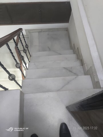 Staircase in 3 BHK Builder Floor at Suraksha RWA Flats, Kalkaji – for Rent