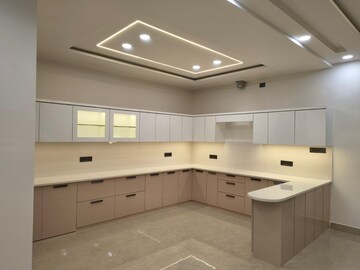 Kitchen in 6+ BHK Independent House at Gomti Nagar – for Sale