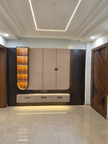 Living Room in 6+ BHK Independent House at Gomti Nagar – for Sale