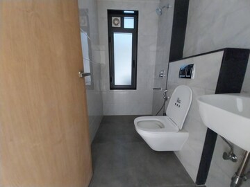 Bathroom in 3 BHK Apartment at Lodha Vista, Lower Parel – for Sale