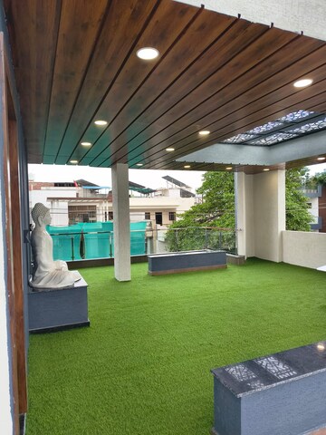 Parking in 6+ BHK Independent House at Gomti Nagar – for Sale