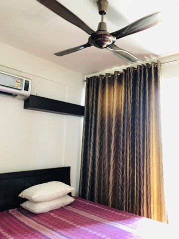 Furnished Amenities in 1 BHK Apartment at Bestech Park View Residency, Sector 3 – for Rent