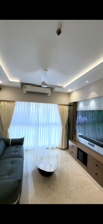 2 BHK Apartment For Rent in Rustomjee Erika, Bandra East