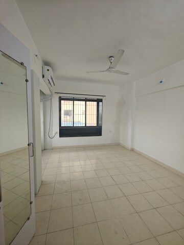 Room in 3 BHK Apartment at Sagar Darshan Towers, Nerul – for Rent