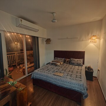 Bedroom in 2 BHK Apartment at M3M Marina, Sector 68 – for Rent