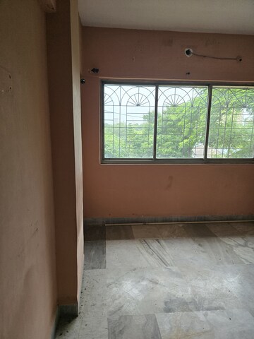 Room in 2 BHK Apartment at Rajnigandha CHS Vasant Vihar, Vasant Vihar – for Rent
