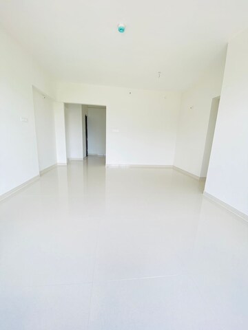 Room in 3 BHK Apartment at Kumar Palmsprings, Undri – for Rent