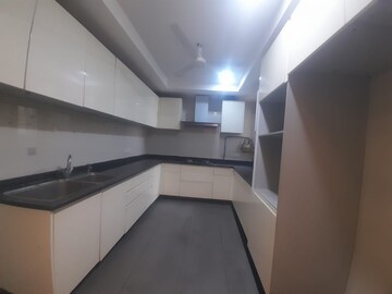 Kitchen in 3 BHK Builder Floor at Sarvapriya Vihar – for Rent