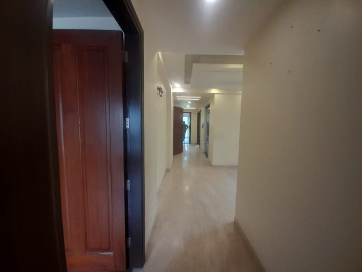 undefined, sarvapriya vihar 3 Bedroom 250 Sq.Yd. Builder Floor In Sarvapriya Vihar Delhi 8947929