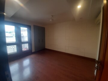 3 BHK Builder Floor For Rent in Sarvapriya Vihar