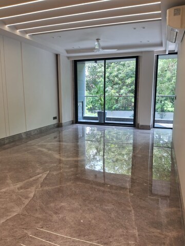 3 BHK Builder Floor For Rent in Sarvapriya Vihar