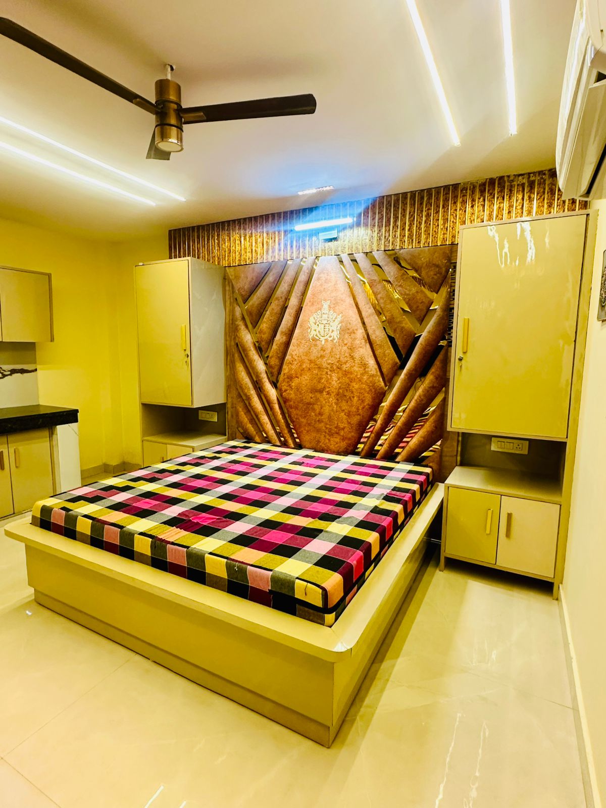 1 RkBuilder Floor For Rent in SS 100