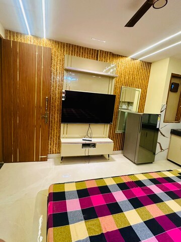 Master Bedroom in 1 RK Builder Floor at SS 100, Sector 49 – for Rent