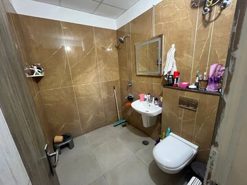 Bathroom in 3 BHK Apartment at Highland Park Chandigarh, Bhabat – for Rent
