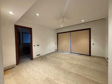 Room in 4 BHK Builder Floor at Boutique Residential Apartments A 3 2, Vasant Vihar – for Rent