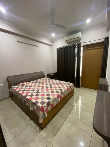 Bedroom in 3 BHK Builder Floor at AVA Court, Sector 47 – for Rent