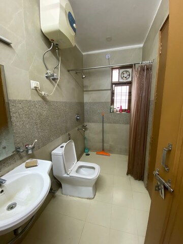Bathroom in 3 BHK Builder Floor at AVA Court, Sector 47 – for Rent